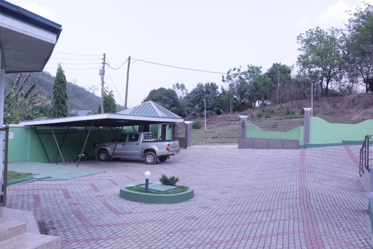 3A'S Guest House Akosombo Dış mekan fotoğraf