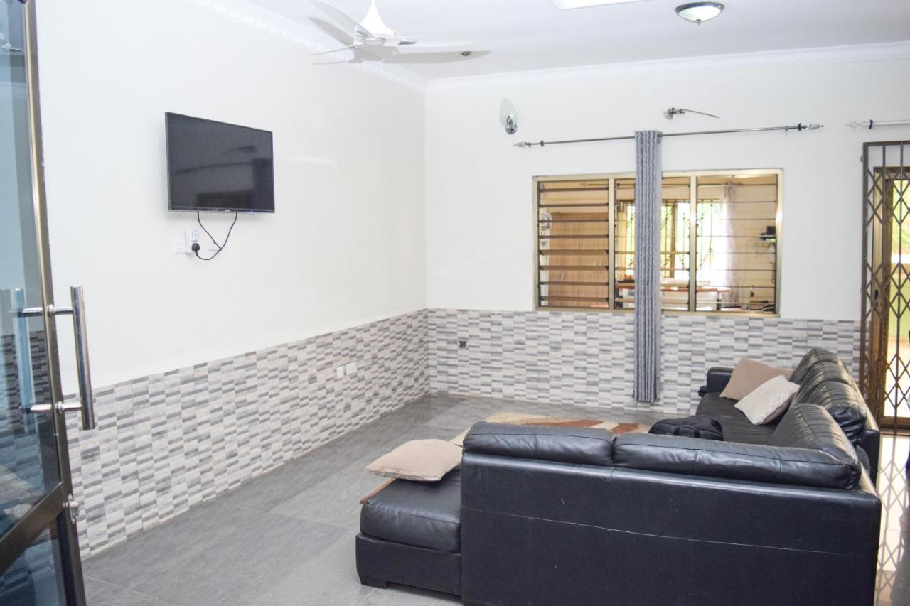 3A'S Guest House Akosombo Dış mekan fotoğraf