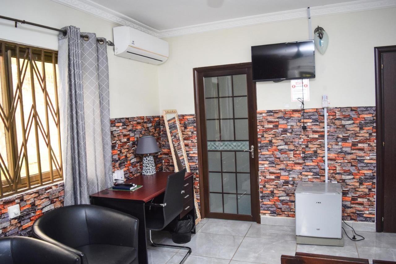 3A'S Guest House Akosombo Dış mekan fotoğraf