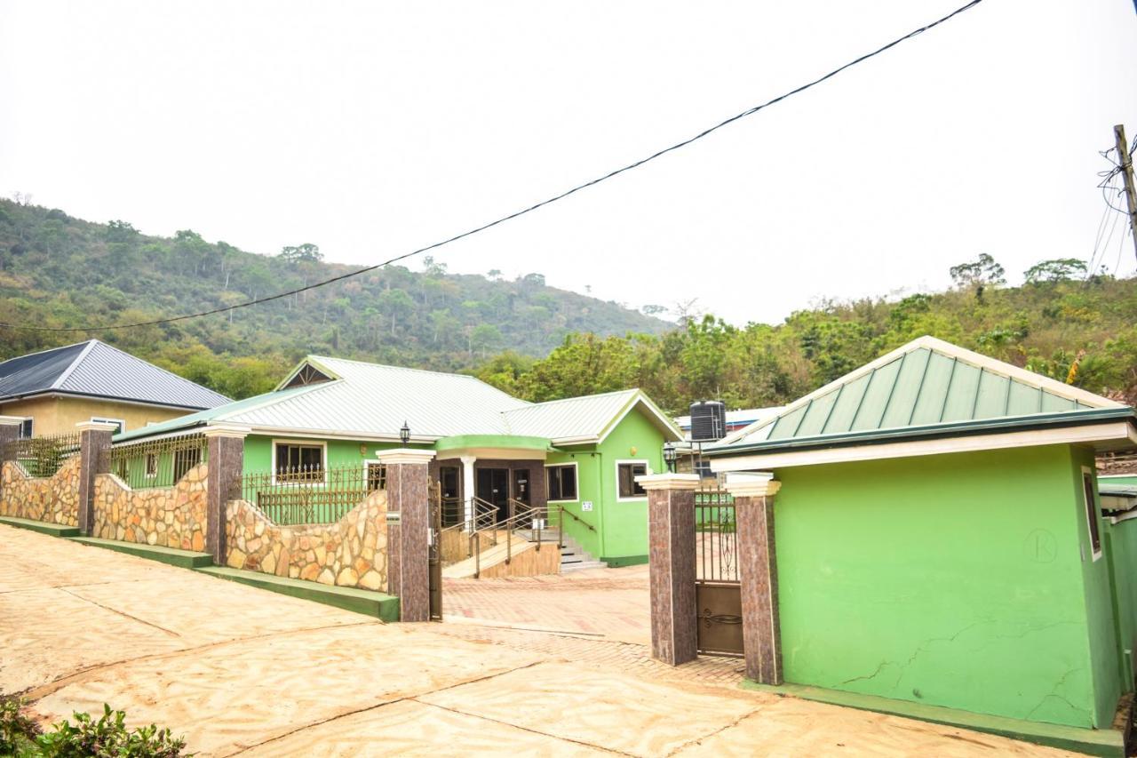 3A'S Guest House Akosombo Dış mekan fotoğraf